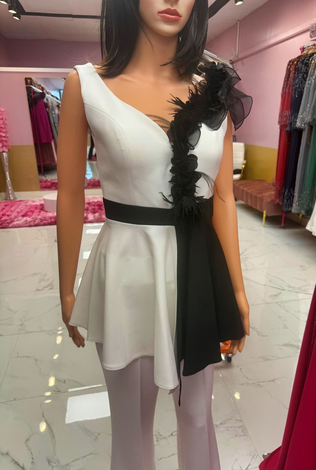 Monochrome Bloom Set